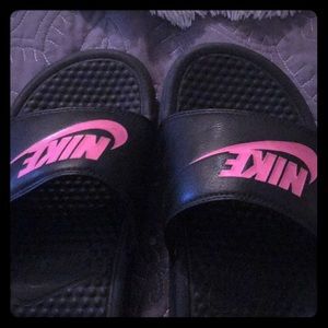 Nike slides